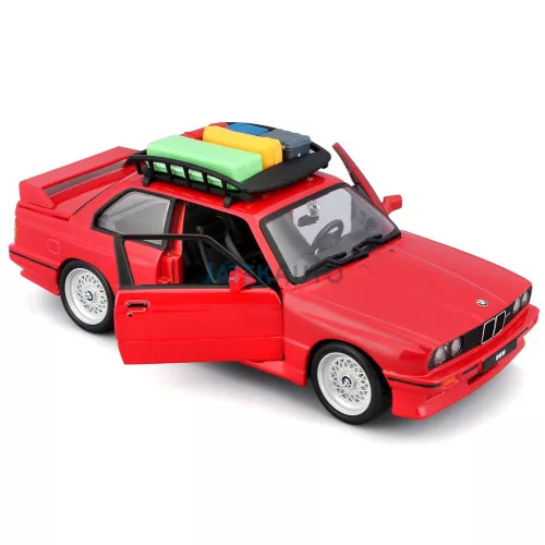 Bburago 1:24 BMW M3 1988 tetőcsomagtartóval - 18-23014