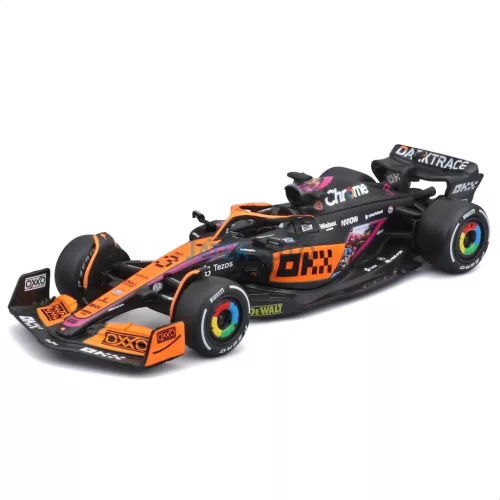 Bburago 1:43 F1 versenyautó - Mclaren F1 - 7 db-os szett demo állványon 18-38169