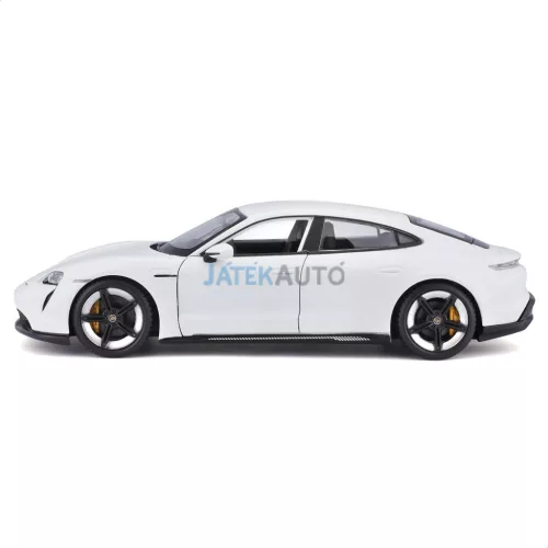 Bburago 1:24 Porsche Taycan Turbo S (2019) sportautó 18-21098