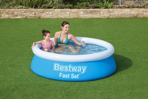 Bestway 57448 Medence 244 cm x 61 cm