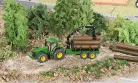 Siku Farmer 1:50 John Deere 8430 traktor rönkszállító utánfutóval - 1954