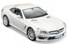 Bburago 1:24 Mercedes-Benz SL 65 AMG Hardtop sportautó - Pearl White 18-21066