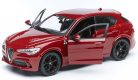 Bburago 1:24 Alfa Romeo Stelvio Q4 Quadrifoglio V6 városi terepjáró 18-21086