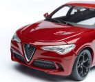 Bburago 1:24 Alfa Romeo Stelvio Q4 Quadrifoglio V6 városi terepjáró 18-21086