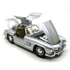 Bburago 1:24 Mercedes Benz 300 SL (1954) sportautó 18-22023