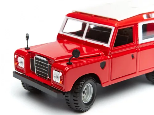 Bburago 1:24 Land Rover 110 (1976) terepjáró 18-22063R