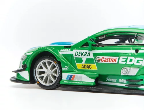Bburago 1:32 DTM BMW M3 versenyautó 18-41150