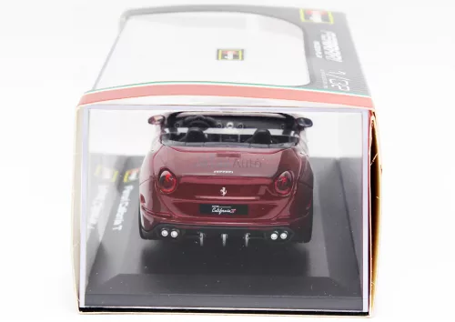 Bburago 1:32 Ferrari California T sportautó 18-46000