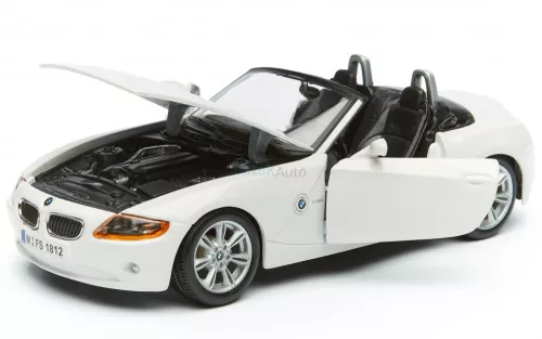 Bburago 1:24 BMW Z4 sportautó 18-22002