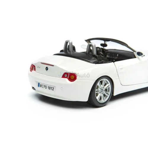 Bburago 1:24 BMW Z4 sportautó 18-22002