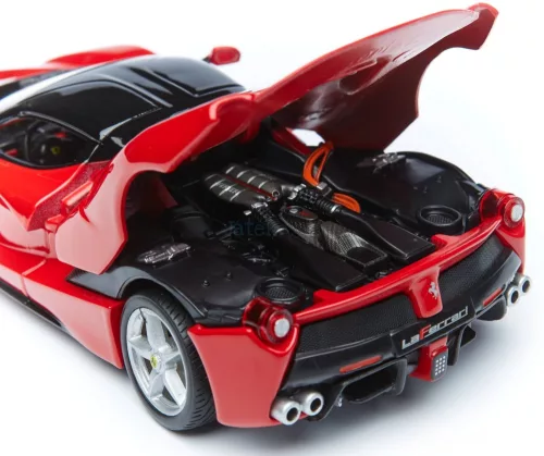 Bburago 1:24 Ferrari LaFerrari versenyautó 18-26001