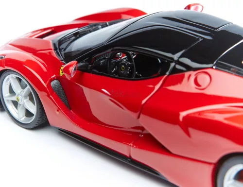 Bburago 1:24 Ferrari LaFerrari versenyautó 18-26001