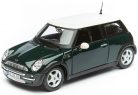 Maisto 1:24 Mini Cooper (2006) személyautó 31219 - Dark Green/White