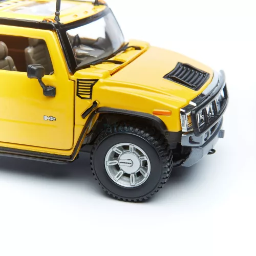 Maisto 1:24 Hummer H2 SUV (2003) terepjáró 31231