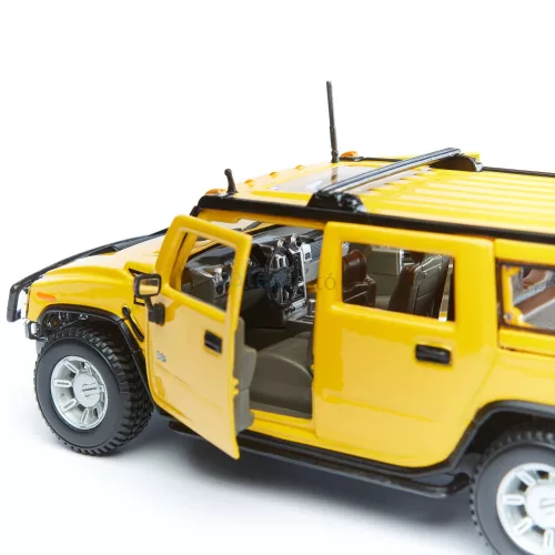 Maisto 1:24 Hummer H2 SUV (2003) terepjáró 31231