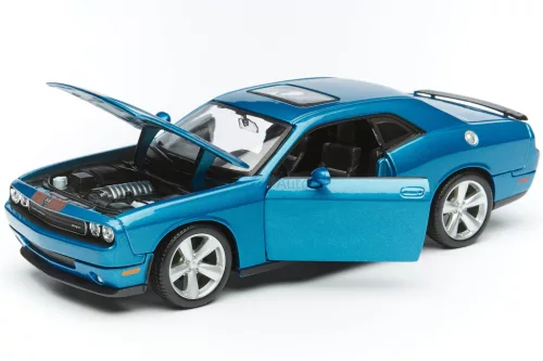Maisto 1:24 Dodge Challenger SRT8 6.1 Hemi Coupe (2008) sportautó 31280