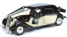 Maisto 1:18 Citroen Traction Avant 15CV 6C (1952) személyautó 31821