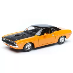   Maisto 1:24 Dodge Challenger R/T 426 Hemi Custom (1970) sportautó 32518