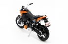 Maisto 1:18 KTM 690 Duke motor