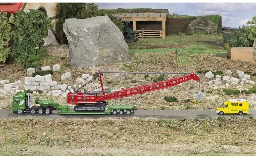 Siku 1:87 MAN teher szállító kamion Liebherr daruval és kísérő járművel - 1834