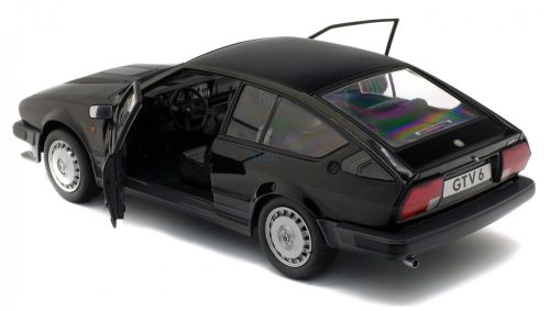 Solido 1:18 Alfa Romeo Alfetta GTV 6 (1984) sportautó 1802302